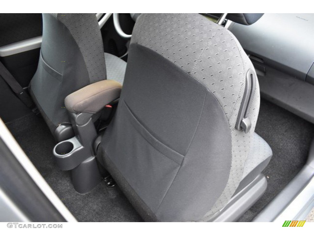 2011 Yaris 3 Door Liftback - Silver Streak Mica / Dark Charcoal photo #20