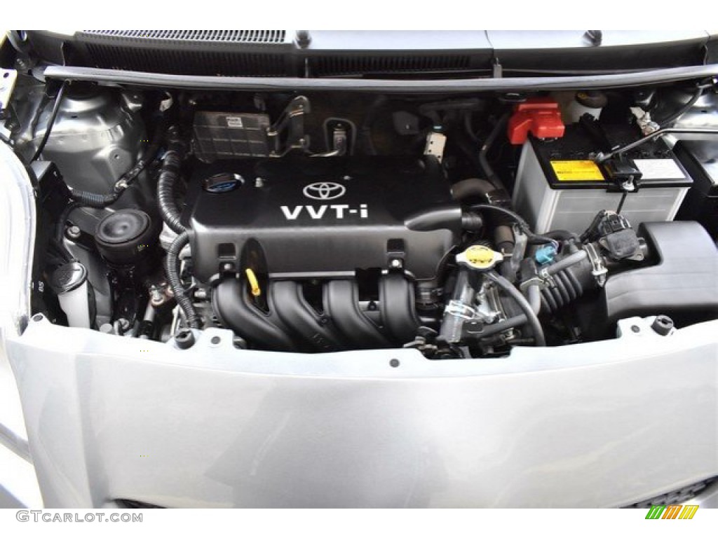 2011 Yaris 3 Door Liftback - Silver Streak Mica / Dark Charcoal photo #27
