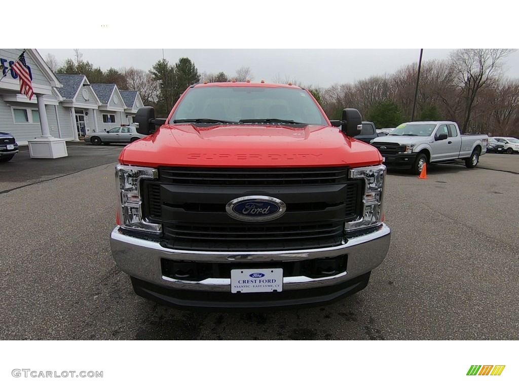 2019 F350 Super Duty XL Regular Cab 4x4 - Race Red / Earth Gray photo #2