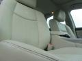 Moonlight White - M 37 Sedan Photo No. 23