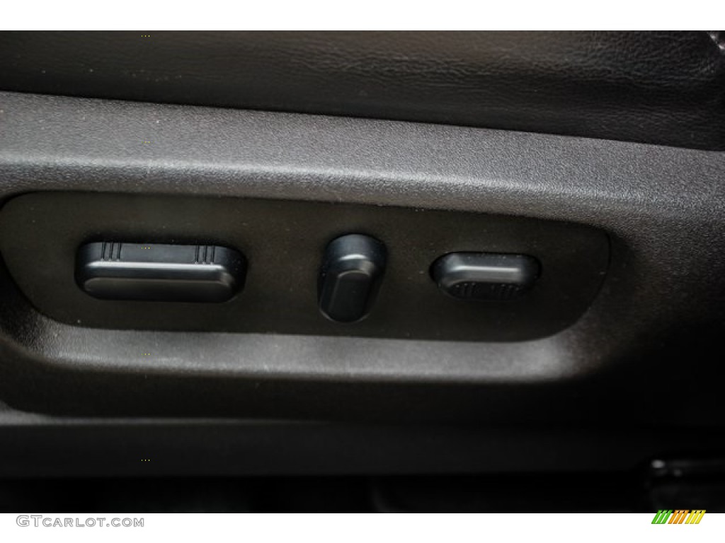 2014 Explorer Limited - Sterling Gray / Charcoal Black photo #16