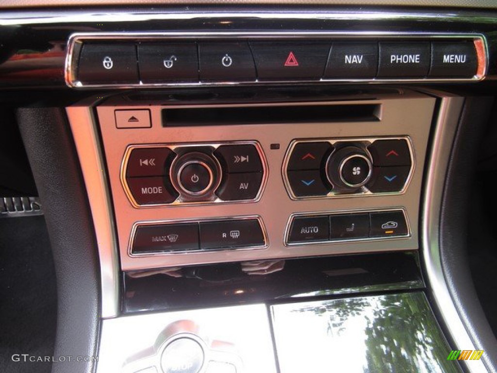 2012 XF Supercharged - British Racing Green Metallic / London Tan/Warm Charcoal photo #34