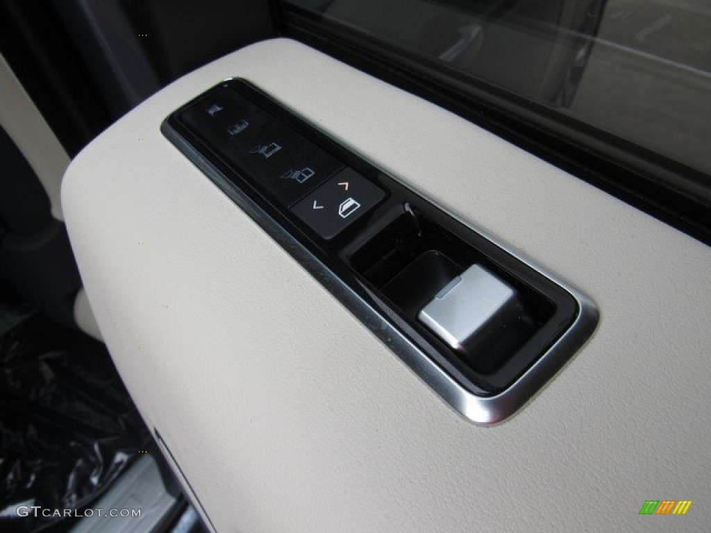 2019 Range Rover HSE - Byron Blue Metallic / Navy/Ivory photo #24