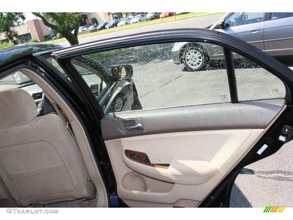 2006 Accord EX Sedan - Nighthawk Black Pearl / Ivory photo #15
