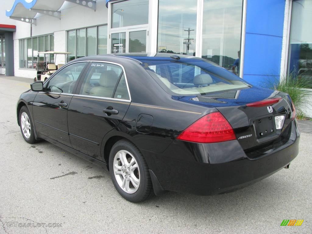 2006 Accord EX-L Sedan - Nighthawk Black Pearl / Ivory photo #4