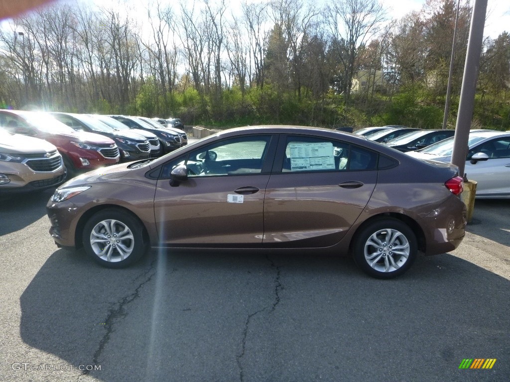 2019 Cruze LS - Oakwood Metallic / Jet Black/­Galvanized photo #2