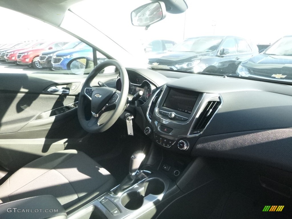 2019 Cruze LS - Oakwood Metallic / Jet Black/­Galvanized photo #11