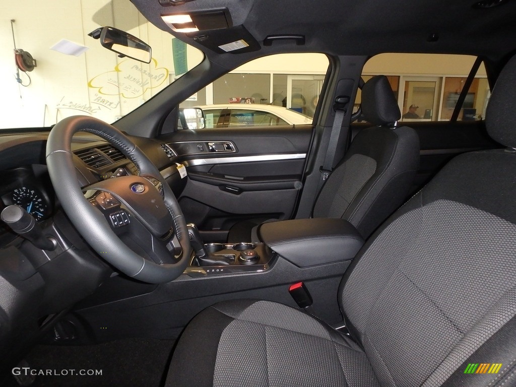 2019 Explorer XLT 4WD - Magnetic / Medium Black photo #7