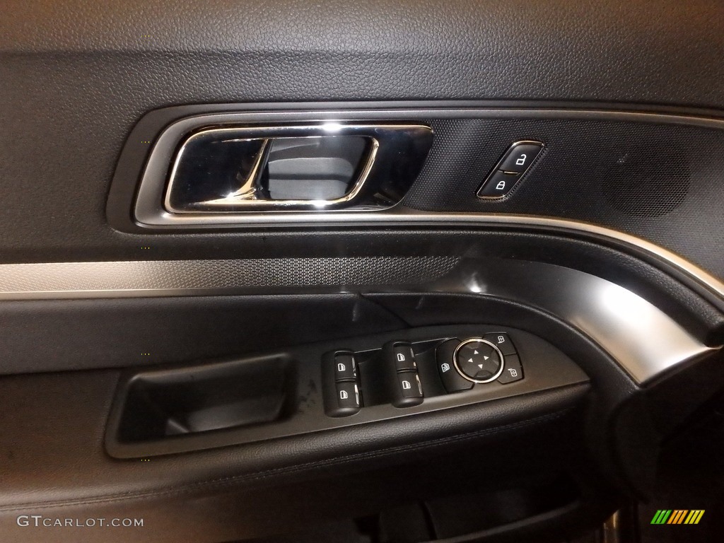 2019 Explorer XLT 4WD - Magnetic / Medium Black photo #10