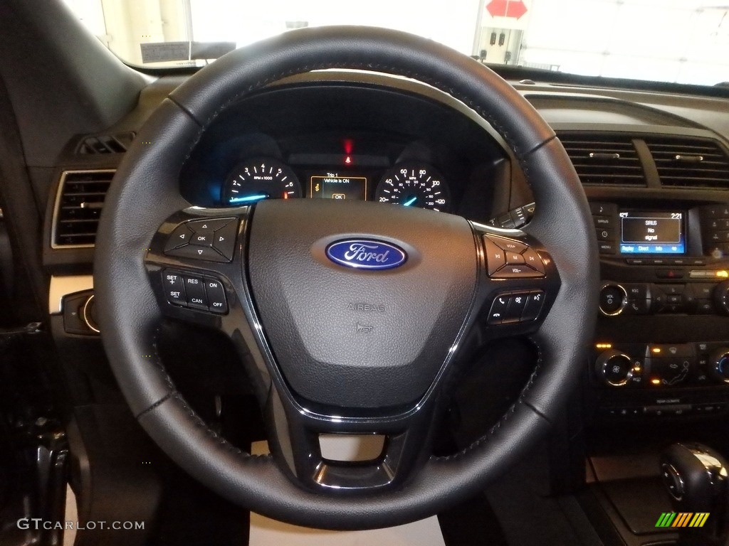 2019 Explorer XLT 4WD - Magnetic / Medium Black photo #14