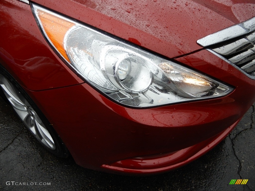 2011 Sonata Limited 2.0T - Venetian Red / Black photo #14