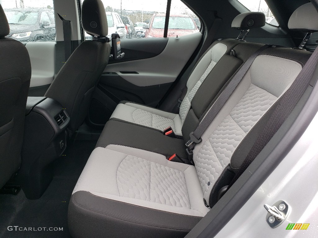 2019 Equinox LS - Silver Ice Metallic / Medium Ash Gray photo #6