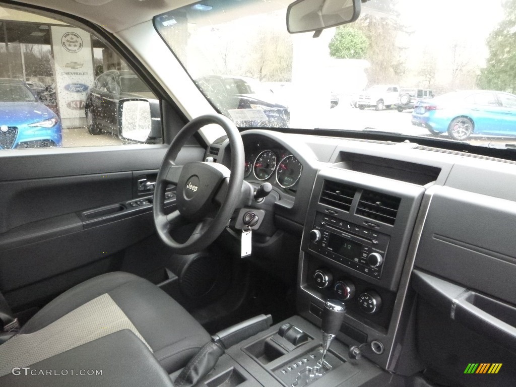 2010 Liberty Sport 4x4 - Dark Charcoal Pearl / Dark Slate Gray photo #12