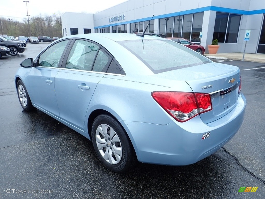 2012 Cruze LS - Ice Blue Metallic / Jet Black/Medium Titanium photo #4