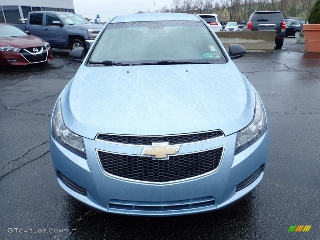 2012 Cruze LS - Ice Blue Metallic / Jet Black/Medium Titanium photo #12