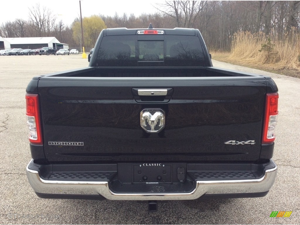 2019 1500 Big Horn Quad Cab 4x4 - Diamond Black Crystal Pearl / Black/Diesel Gray photo #5