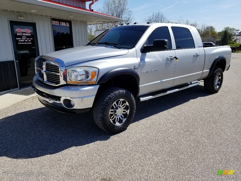 2006 Ram 2500 SLT Mega Cab 4x4 - Bright Silver Metallic / Medium Slate Gray photo #27
