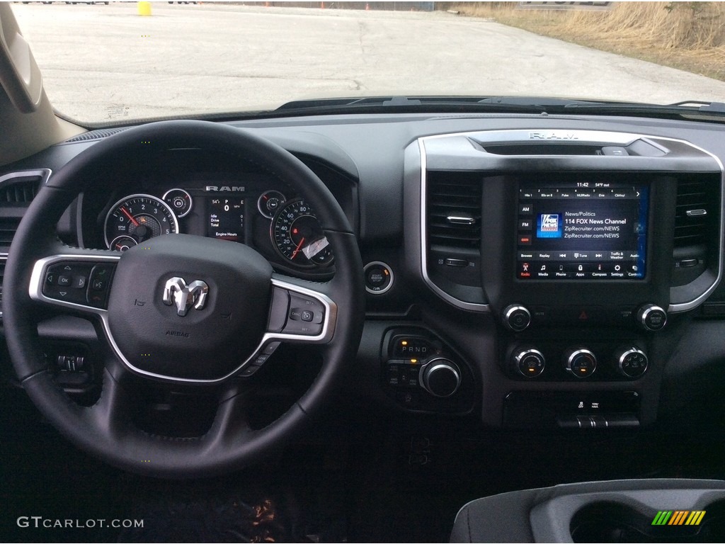 2019 1500 Big Horn Quad Cab 4x4 - Diamond Black Crystal Pearl / Black/Diesel Gray photo #12