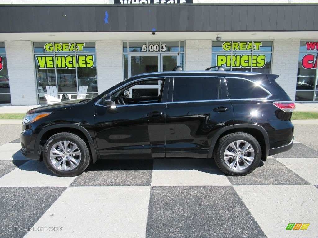 Attitude Black Metallic Toyota Highlander