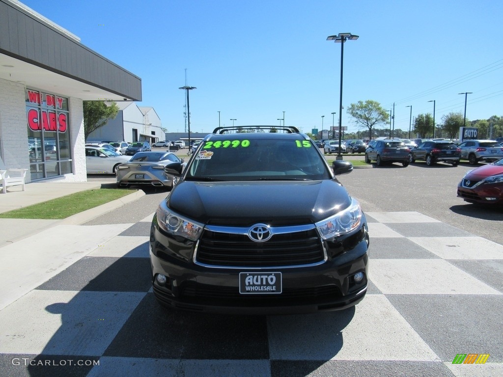 2015 Highlander XLE AWD - Attitude Black Metallic / Black photo #2