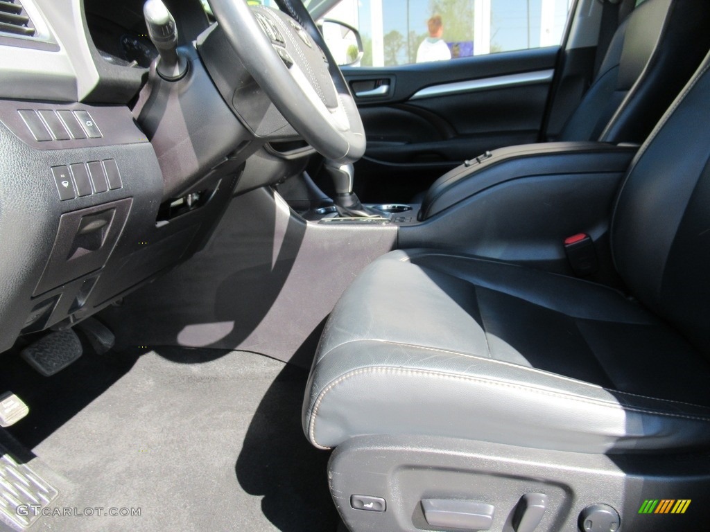 2015 Highlander XLE AWD - Attitude Black Metallic / Black photo #9