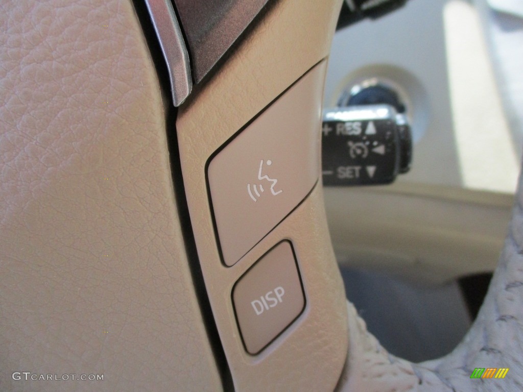 2011 Avalon Limited - Sandy Beach Metallic / Ivory photo #18