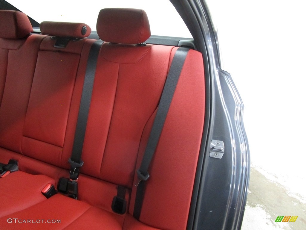 2018 3 Series 330i xDrive Sedan - Mineral Grey Metallic / Coral Red photo #10