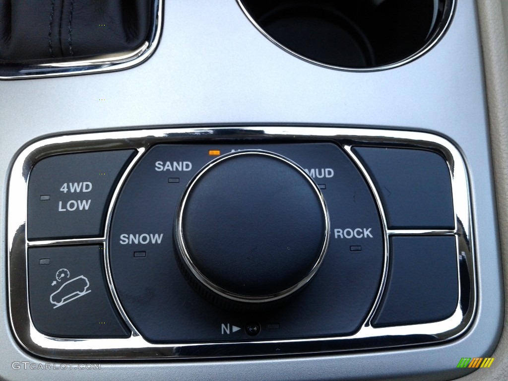 2019 Grand Cherokee Limited 4x4 - Bright White / Light Frost Beige/Black photo #31