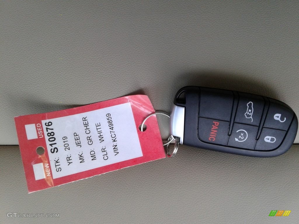 2019 Grand Cherokee Limited 4x4 - Bright White / Light Frost Beige/Black photo #35