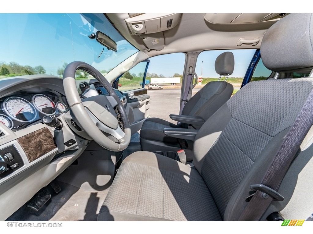 2010 Grand Caravan SXT - Deep Water Blue Pearl Coat / Dark Slate Gray/Light Shale photo #25