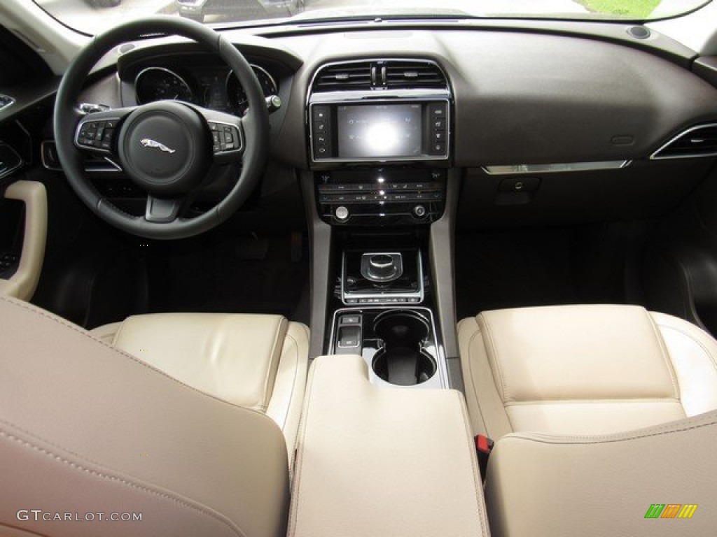 2017 F-PACE 35t AWD Prestige - Ammonite Grey / Latte w/Espresso photo #4