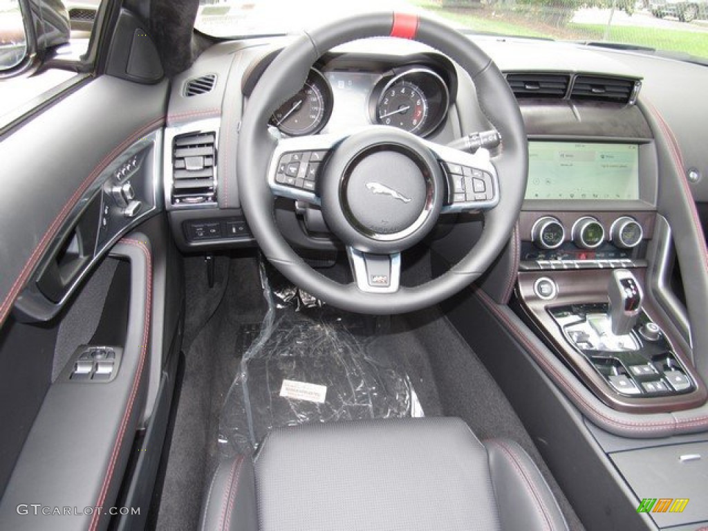 2020 Jaguar F-TYPE Checkered Flag Convertible Ebony Steering Wheel Photo #132930687