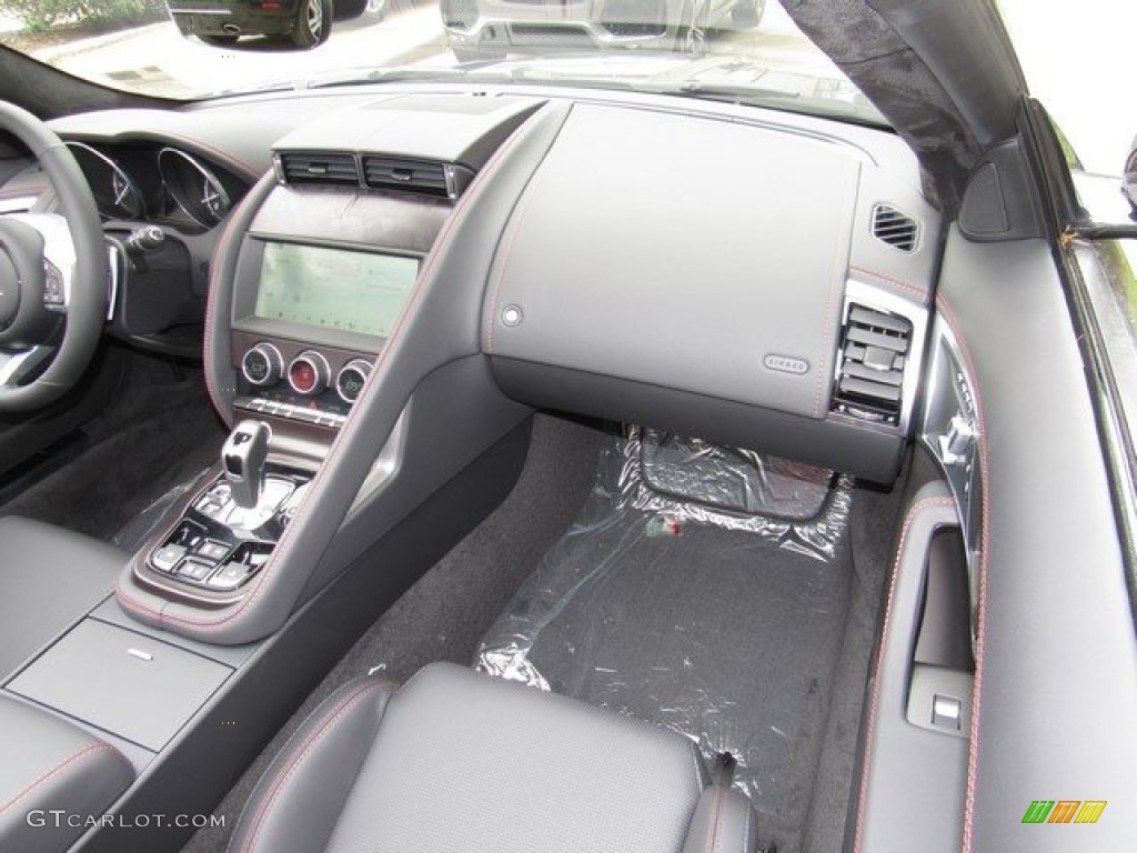 2020 Jaguar F-TYPE Checkered Flag Convertible Ebony Dashboard Photo #132930714
