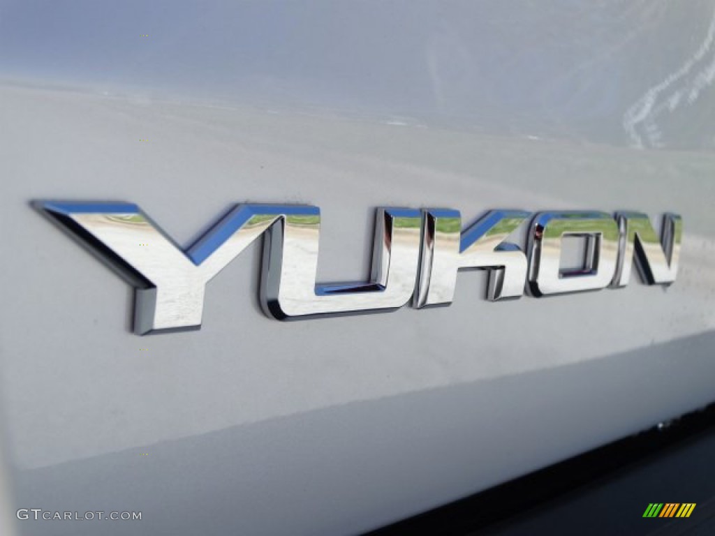 2019 GMC Yukon SLT Marks and Logos Photo #132932844