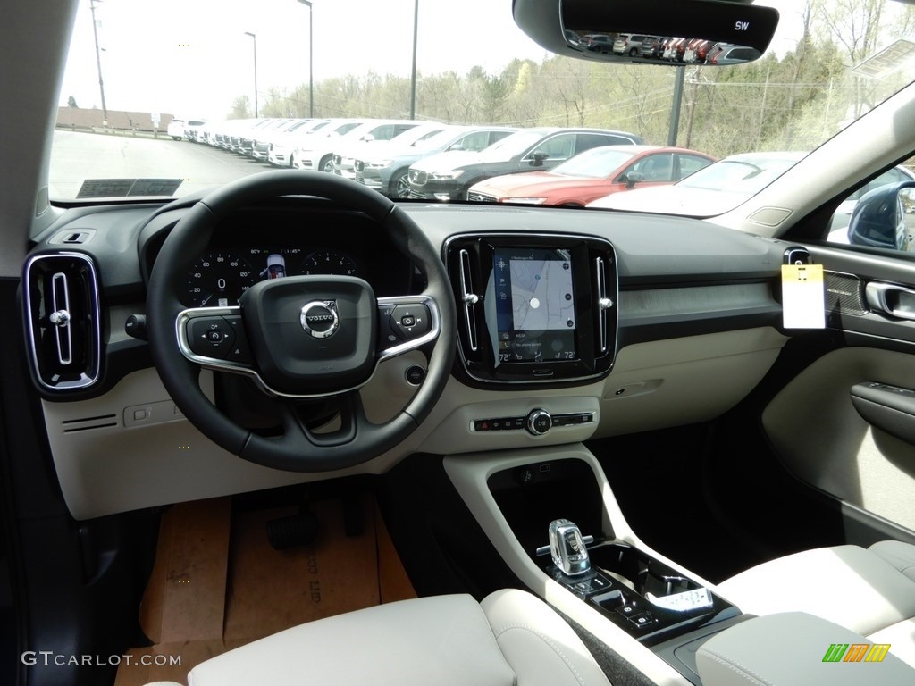 2019 XC40 T5 Inscription AWD - Denim Blue Metallic / Blond photo #9