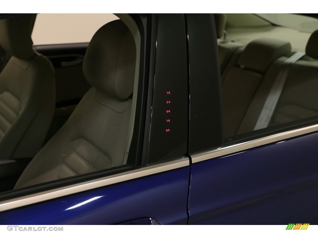 2014 Fusion SE - Deep Impact Blue / Dune photo #4