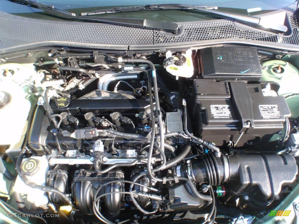 2007 Focus ZX5 SES Hatchback - Kiwi Green Metallic / Charcoal/Light Flint photo #17