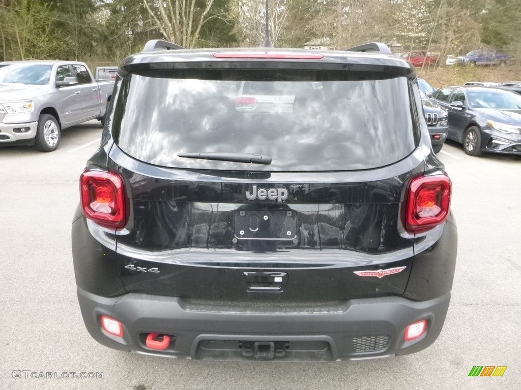 2019 Renegade Trailhawk 4x4 - Black / Black photo #4