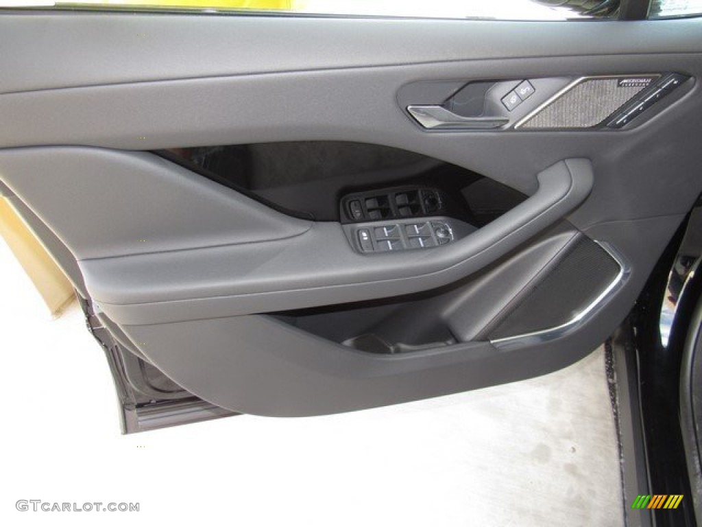 2019 Jaguar I-PACE SE AWD Ebony Door Panel Photo #132960086