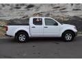 2011 Avalanche White Nissan Frontier SV Crew Cab 4x4  photo #2