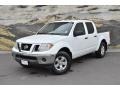 2011 Avalanche White Nissan Frontier SV Crew Cab 4x4  photo #5