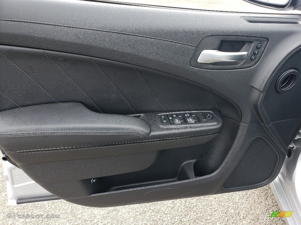 2019 Dodge Charger SXT AWD Door Panel Photos