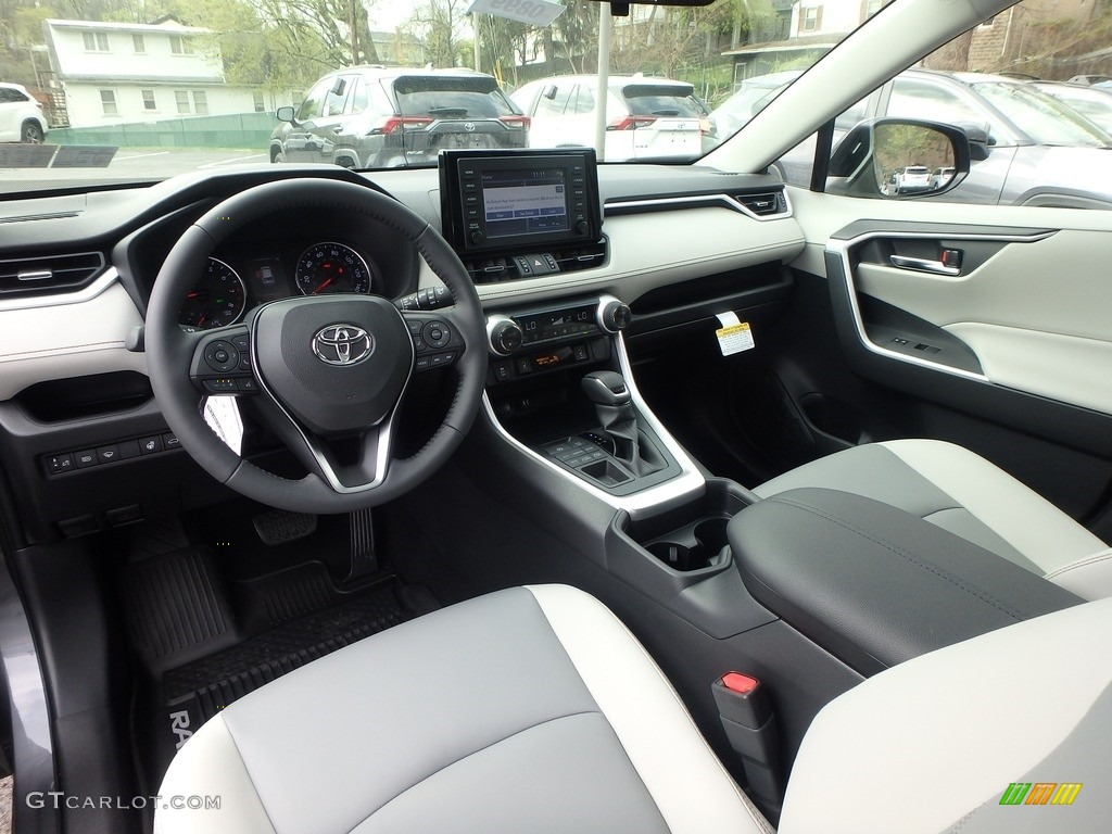 2019 RAV4 XLE AWD - Magnetic Gray Metallic / Light Gray photo #8