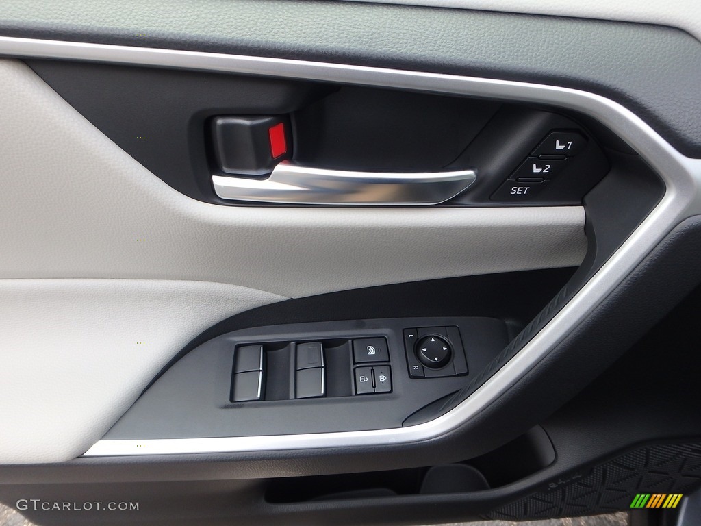2019 RAV4 XLE AWD - Magnetic Gray Metallic / Light Gray photo #9