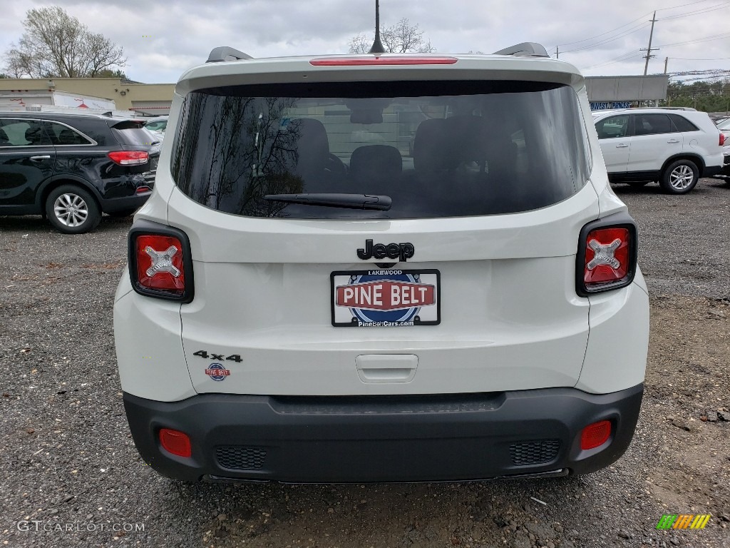 2019 Renegade Altitude 4x4 - Alpine White / Black photo #5