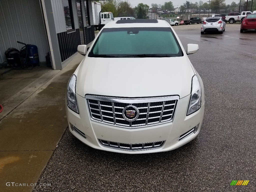 2013 XTS Luxury AWD - White Diamond Tricoat / Caramel/Jet Black photo #8