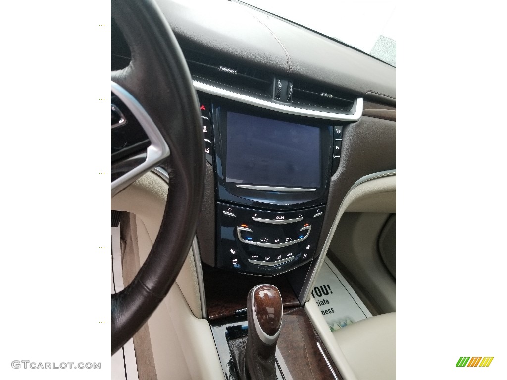2013 XTS Luxury AWD - White Diamond Tricoat / Caramel/Jet Black photo #13