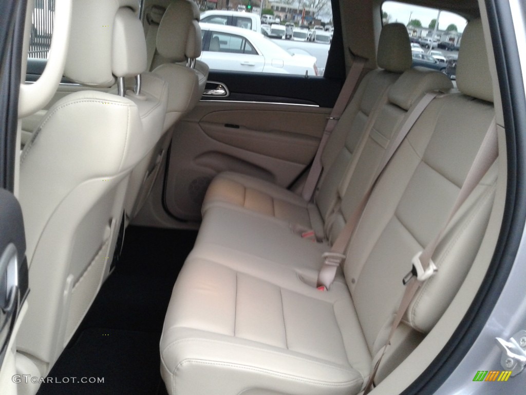 2019 Jeep Grand Cherokee Limited 4x4 Rear Seat Photos