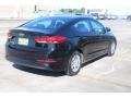 Phantom Black - Elantra SE Photo No. 9