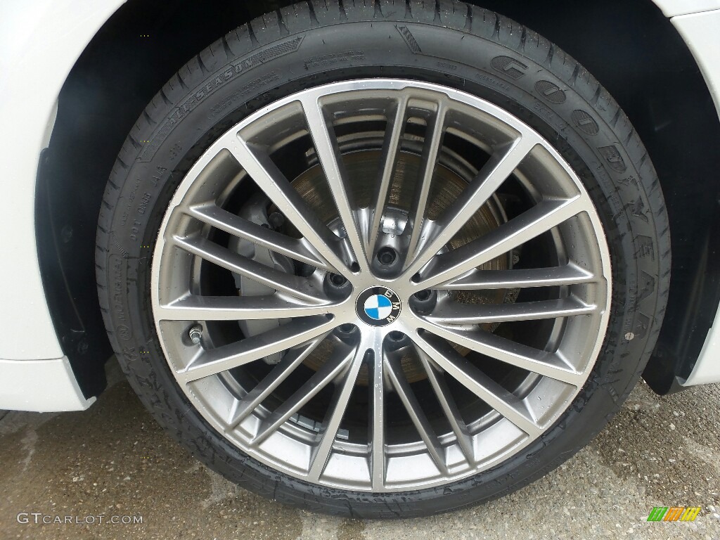 2019 5 Series 530i xDrive Sedan - Alpine White / Cognac photo #2